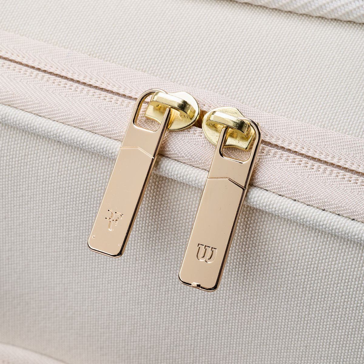 Wilson RF Lawn Collection Tournament Racket Bag 15 Pack Cream (2026)