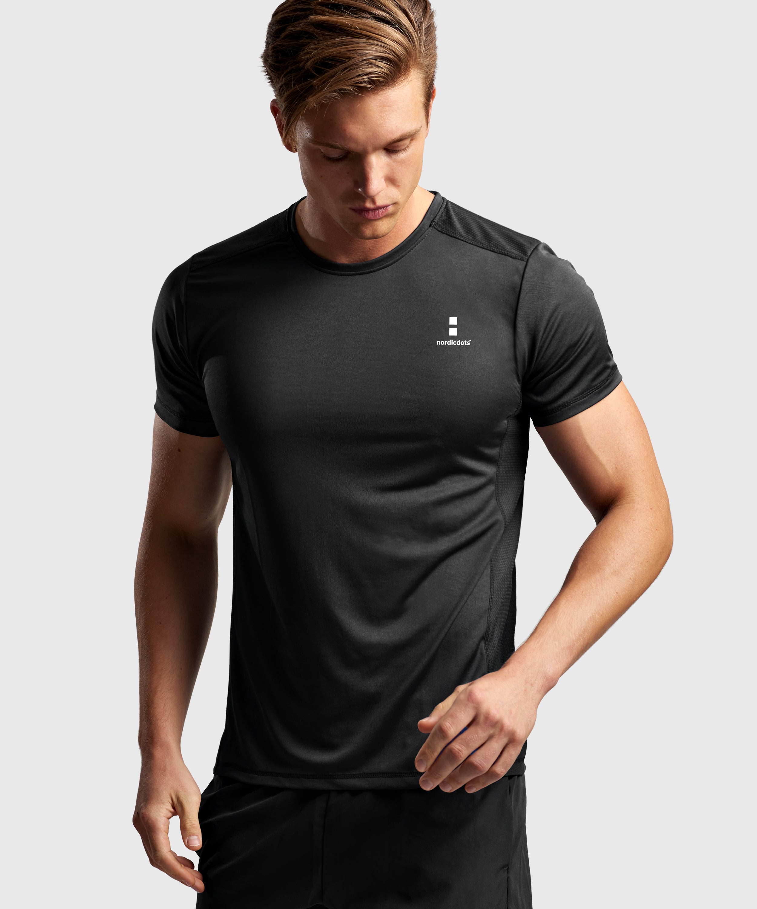 nordicdots Performance Tee Black